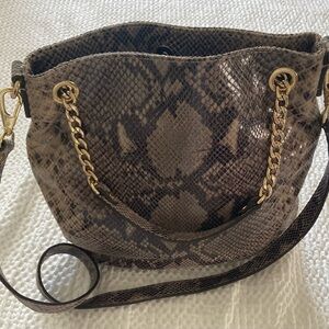Gorgeous MICHAEL KORS PYTHON Leather Cross body Shoulder bag!